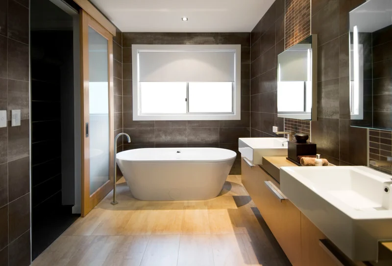Bathroom remodeling North Vancouver with modern bathtub and luxury bathroom interior design